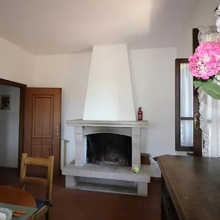 Magical Lake - With Beach E Lake View Apartment